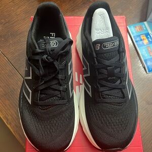 New Balance Fresh Foam X 880v14 in Black and White